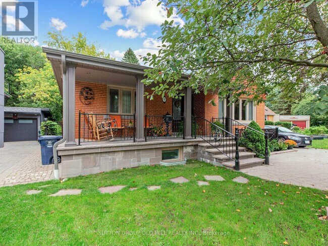 Building Photo - 9 Westbank Crescent