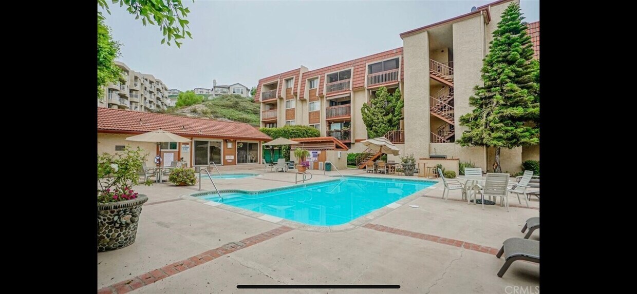 2101 E 21st St Unit 111, Signal Hill, CA 90755 Condo for Rent in