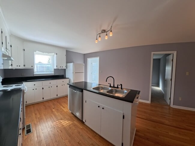 Foto del edificio - Lovely Home All on one Level