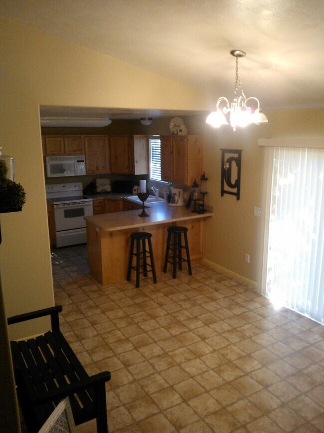Foto del edificio - Beautiful  Home in Clinton for Rent