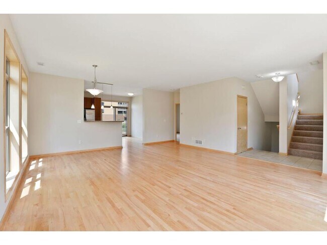 Foto del edificio - 739 Mercer St