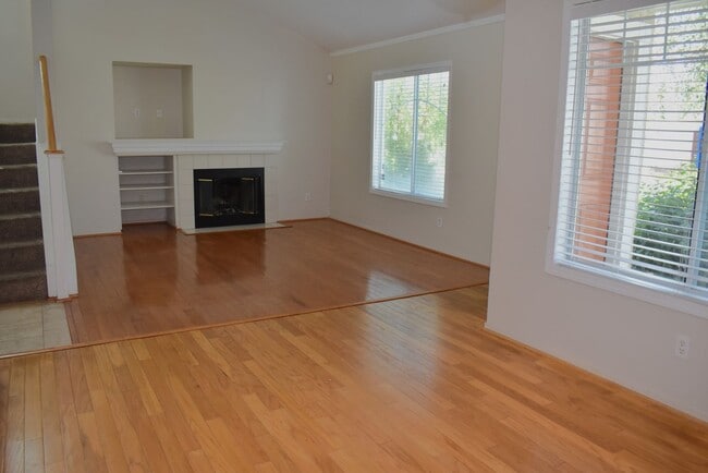 Building Photo - 6620 Verandah Ct