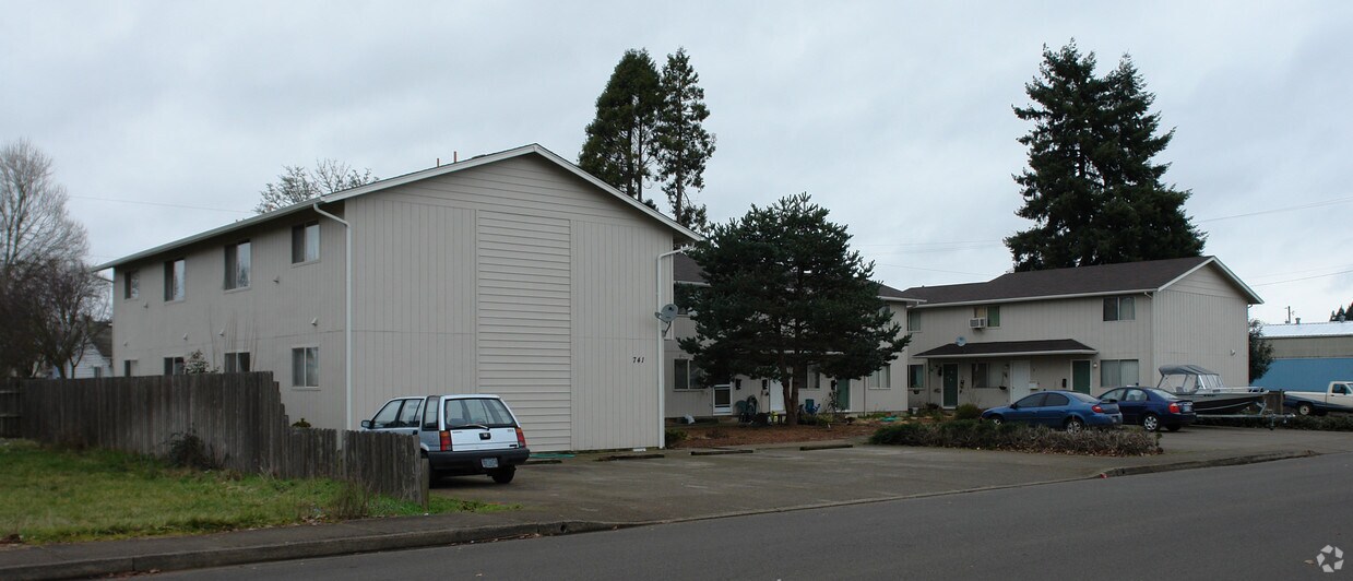 Foto del edificio - 741-785 Cedar St