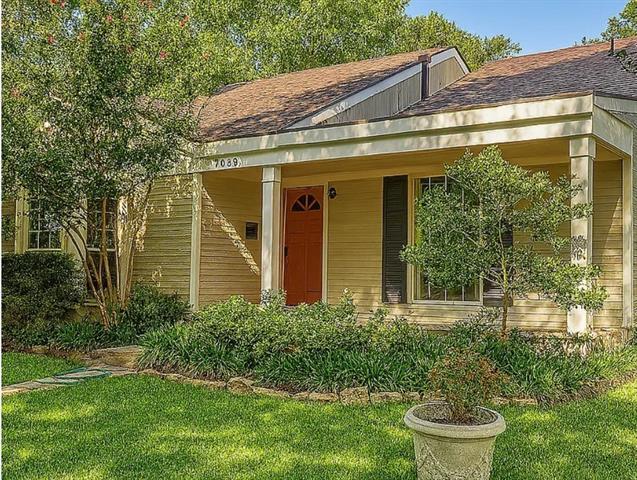Foto principal - 9239 E Lake Highlands Dr