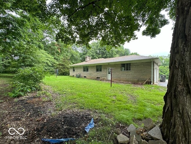 Building Photo - 5433 Shelbyville Rd