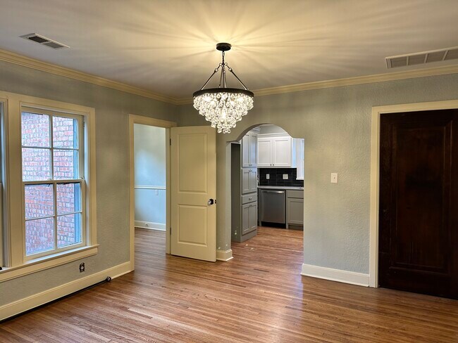Foto del edificio - 3134 E 17th St