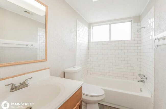 Foto del edificio - 9902 Towne Brook Ln