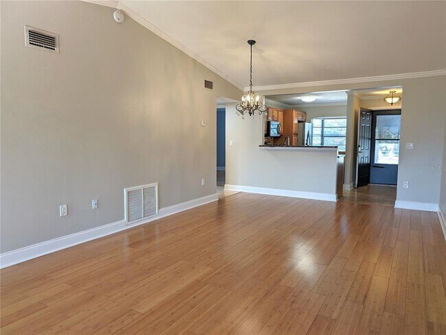 Foto del edificio - 5657 Summerside Ln
