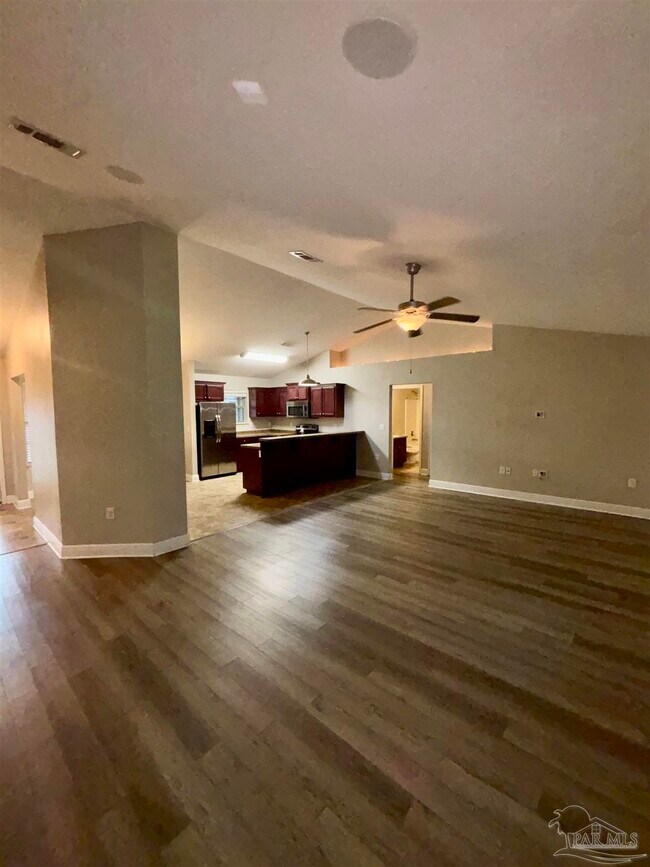 Foto del edificio - 6169 Autumn Pines Cir