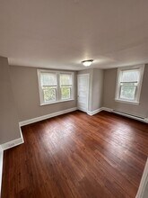 Building Photo - 101 N Gross St