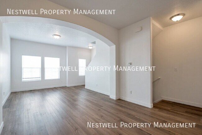 Foto del edificio - 637 E 380 N