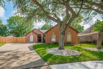 Building Photo - 6303 Palm Ct