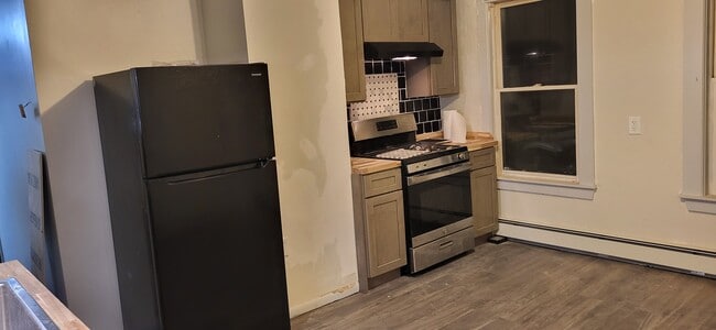 kitchen - 62A Clifton St