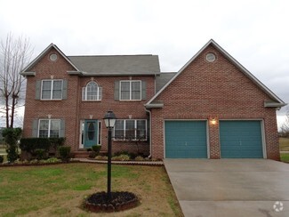 Building Photo - 7525 Saddlebrooke Dr