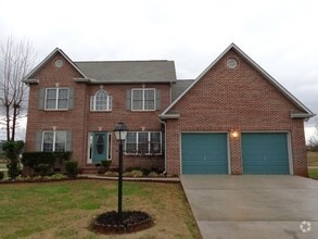 Building Photo - 7525 Saddlebrooke Dr