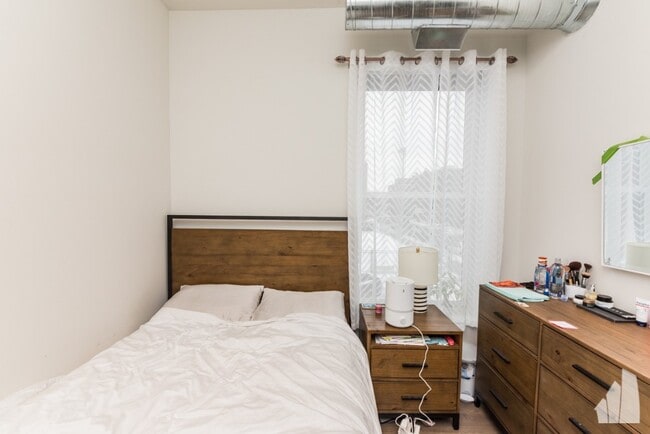 Foto del edificio - 835 N Wolcott Ave