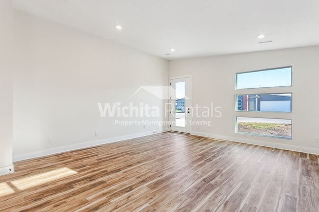 Building Photo - Brand new build - 3 bedroom 2 bath home in...