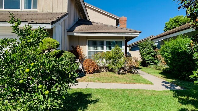 Building Photo - 31 Alderbrook