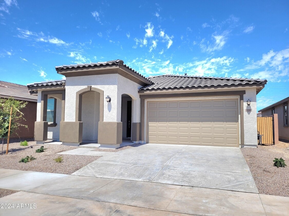 Primary Photo - 21068 E Mockingbird Dr