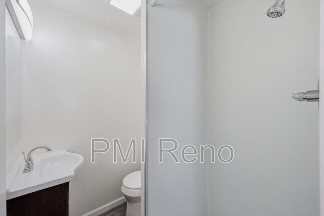 Building Photo - 1515 N Carson St