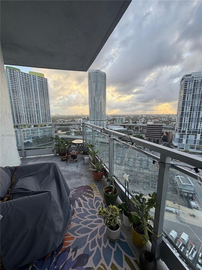 Foto del edificio - 90 SW 3rd St
