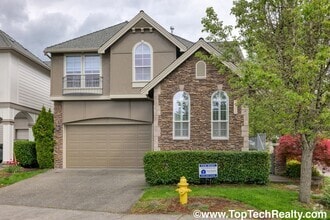 Building Photo - 4572 NW Oxbridge Dr