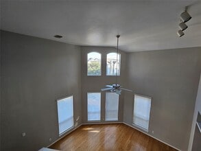Building Photo - 1271 W 17th St