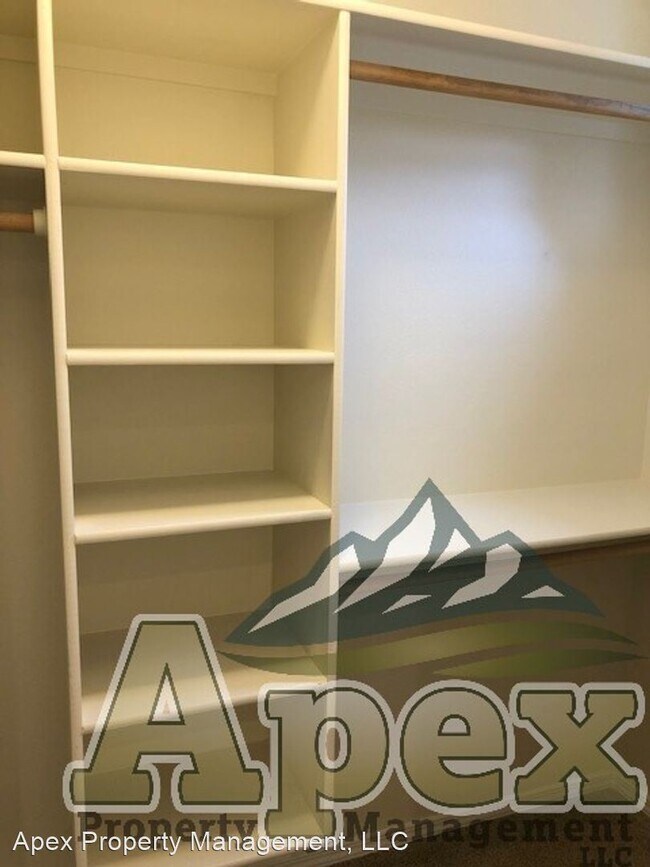 Building Photo - 4 br, 2 bath House - 2587 E Green Canyon Dr