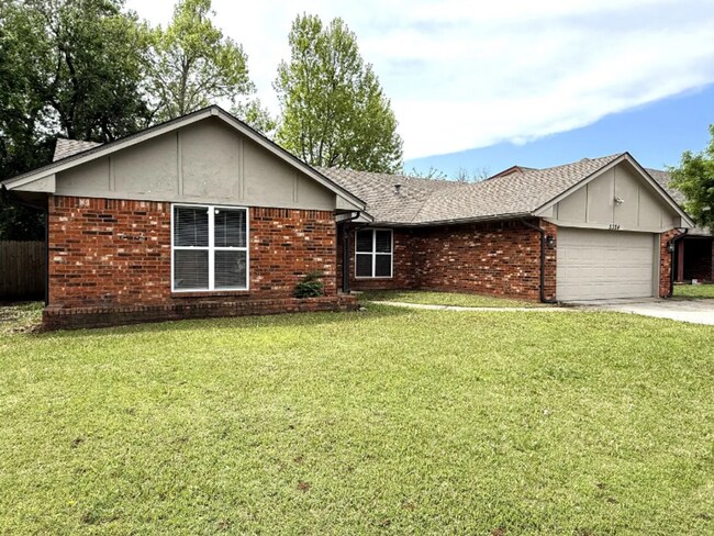 Foto del edificio - Charming 3 Bedroom / 2 Bathroom Home in Southeast OKC!