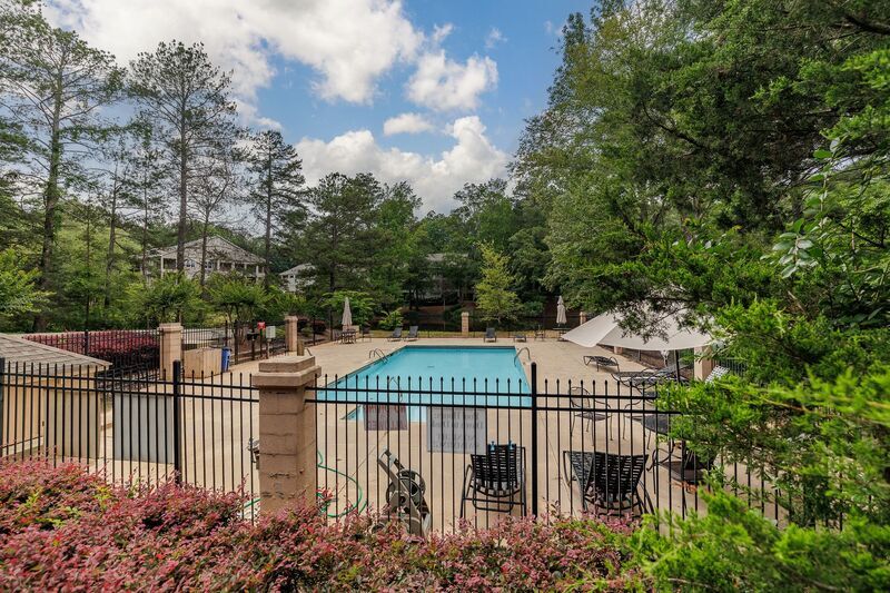 Foto principal - 350 Wood Lake Dr