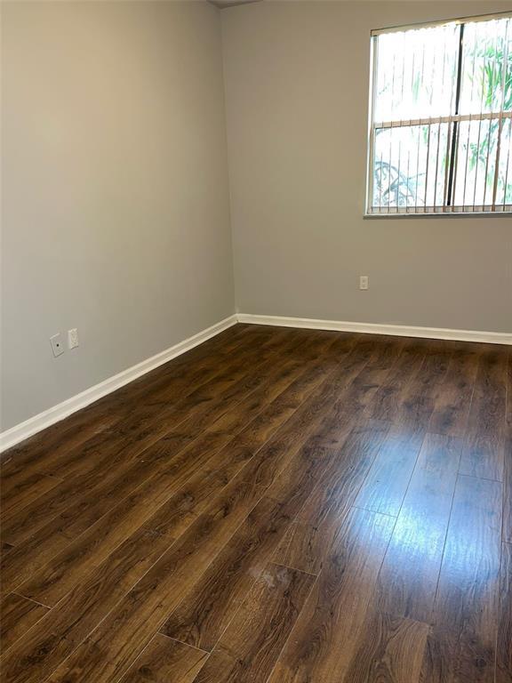Foto del edificio - 10586 SW 6th St