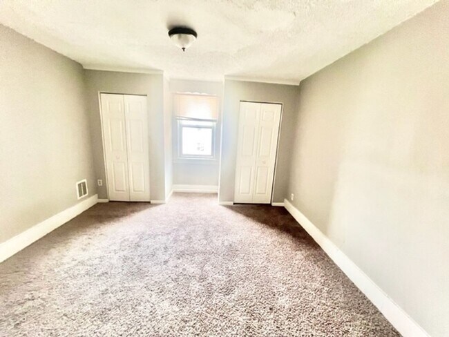 Foto del edificio - 837 Benwood Avenue