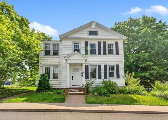 Building Photo - 22 Hillside Ave
