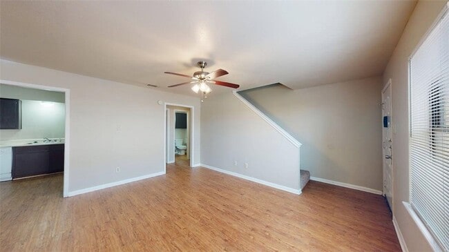 Building Photo - 2807 Longmire Dr