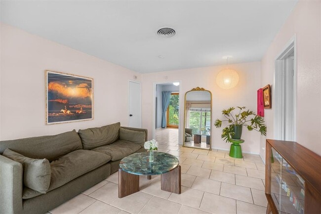 Building Photo - 6713 Haney Dr