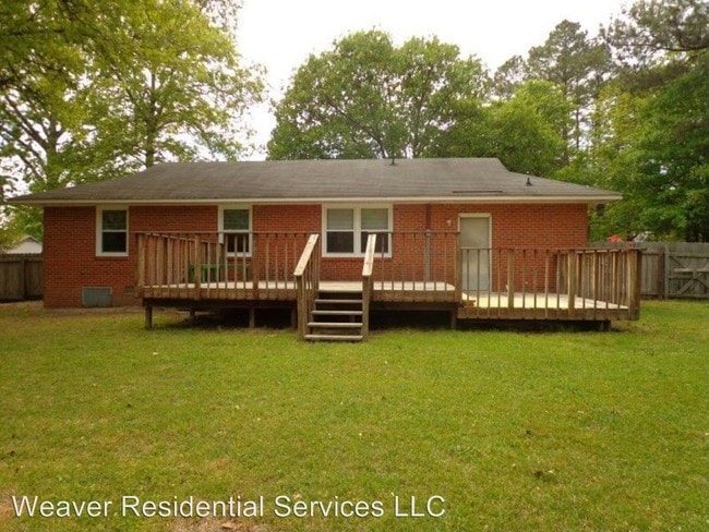 Building Photo - 514 Azalea Dr