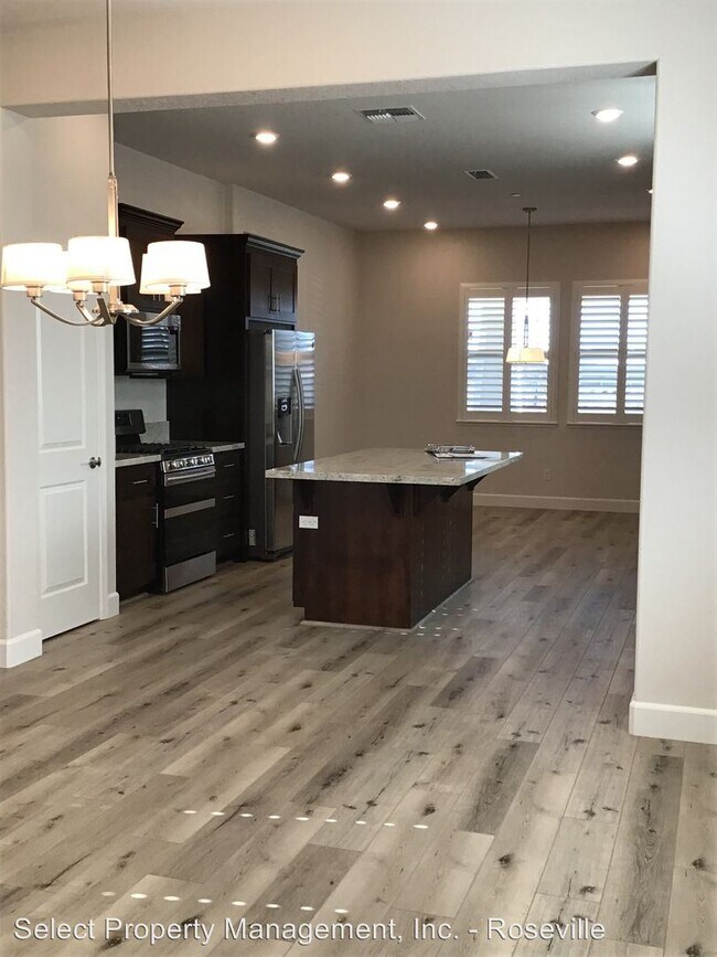 Foto del edificio - 3 br, 2 bath House - 2952 Shady Acres Loop