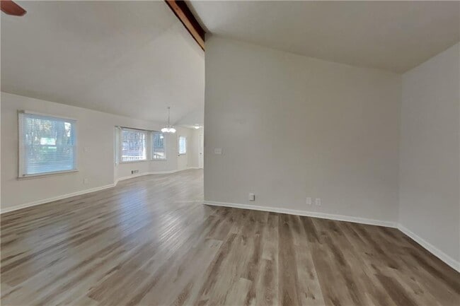 Foto del edificio - 2183 Ivy Crest Dr