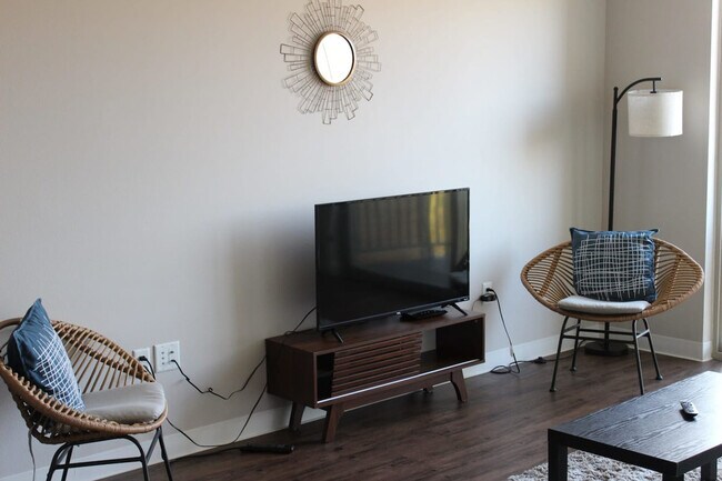 Foto del edificio - 4415 Lincoln Way