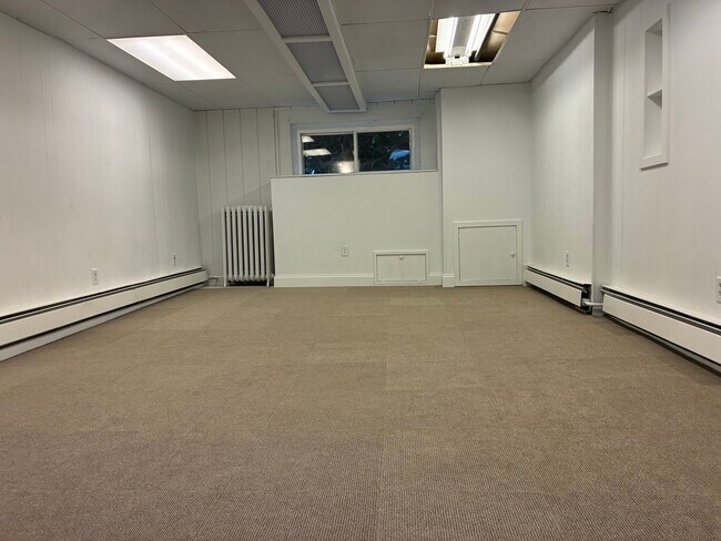 Foto del edificio - 2433 W Dakin St