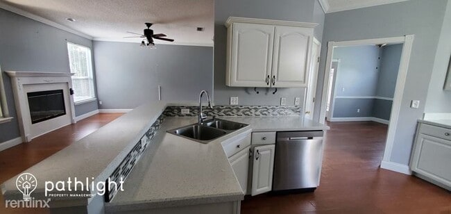 Building Photo - 5 br, 2.5 bath House - 5675 Ribbon Rose Dr...