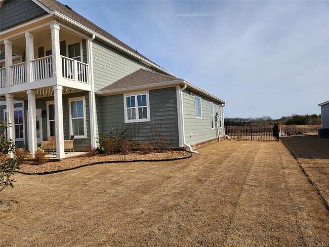Building Photo - 2261 Crossroads Pass