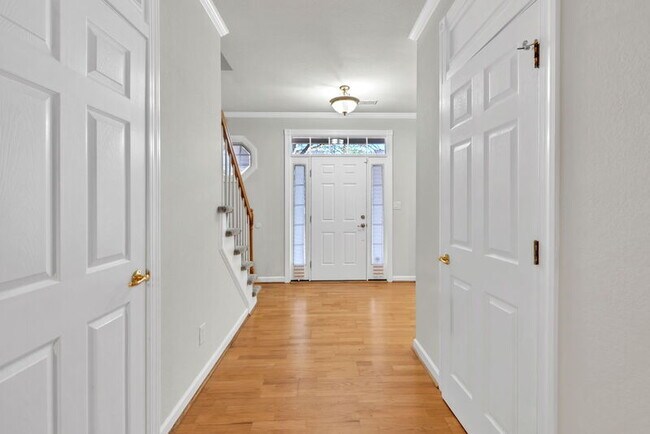 Building Photo - 2019 Soundings Cres Ct