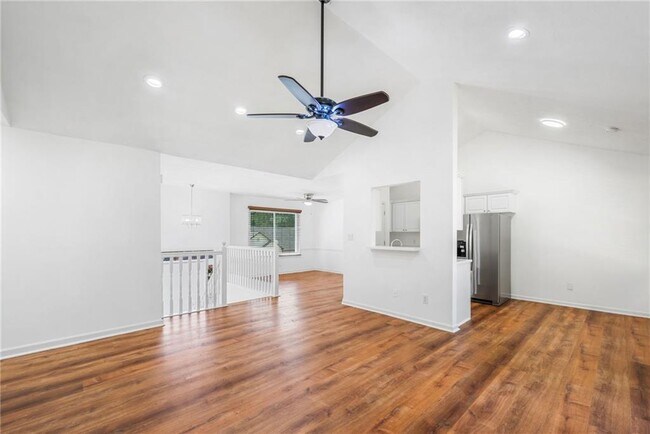 Foto del edificio - 535 Durham Ridge Dr NW