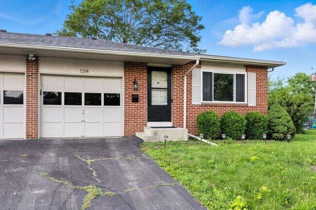 Foto del edificio - 1314-1316 Cambrian Ct