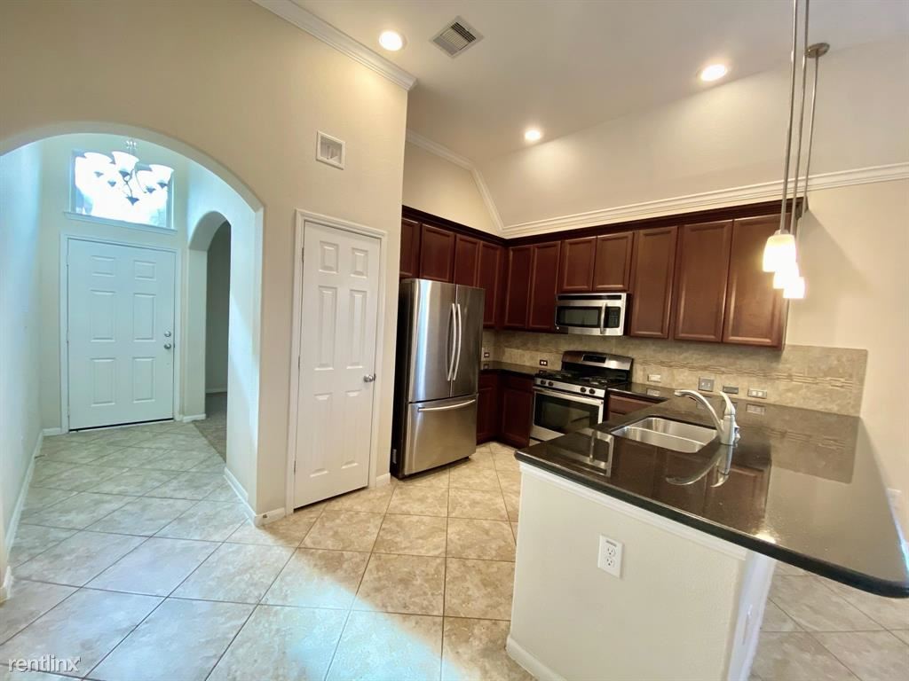 Primary Photo - 20421 Stonebridge Terrace Dr