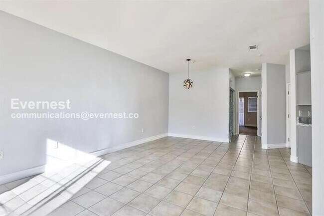 Building Photo - 1917 Cutlass Dr