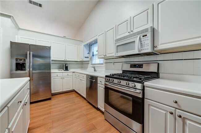Building Photo - 2899 Hickory Run Cir