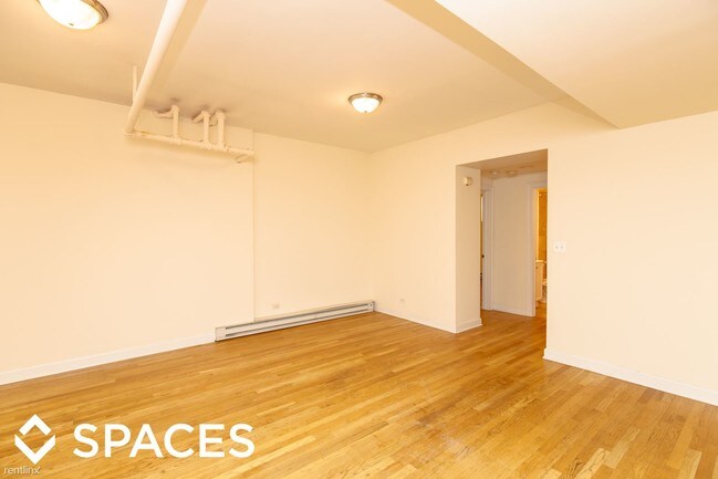 Foto del edificio - 3912 N Pine Grove Ave