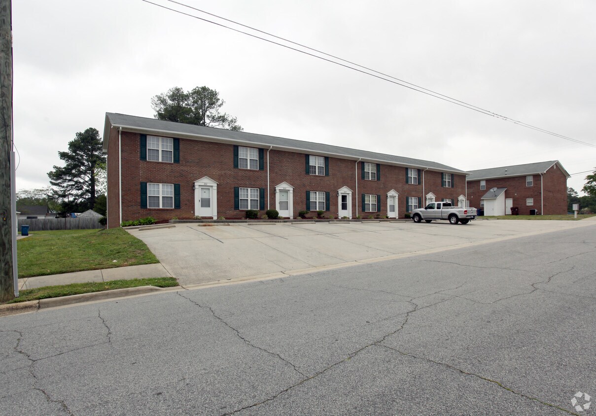 Tyler Ridge Apartments Dunn